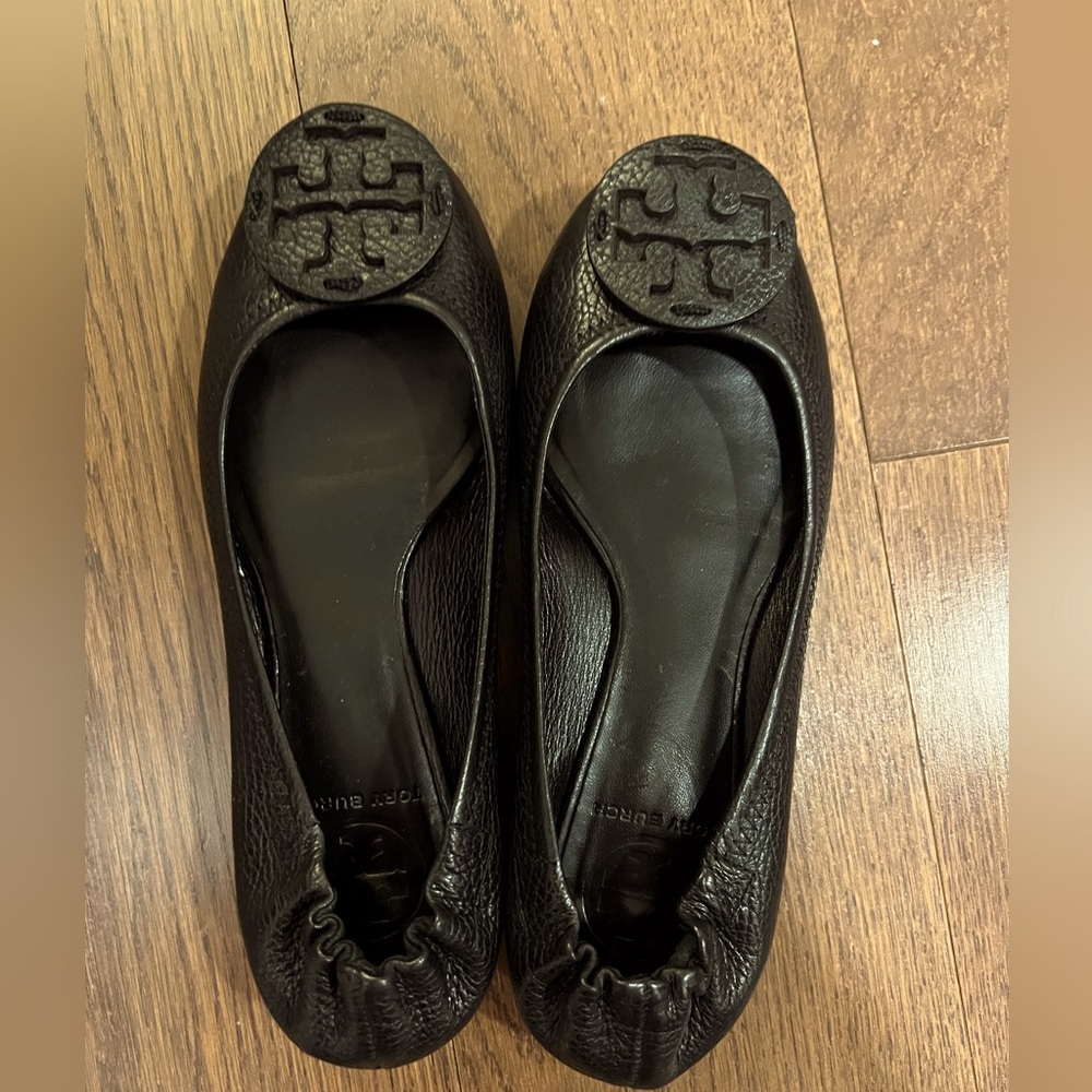 Tory Burch black grained leather flats